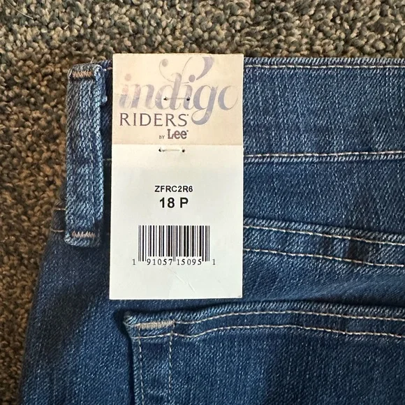 Riders, By Lee, Women's Straight Leg Blue Jeans. 18P. Indigo Blue. New With Tags - Picture 7 of 10